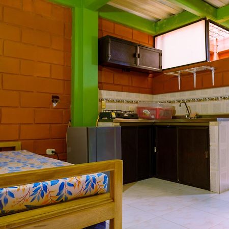 Mi Pueblo Natal Aptos Y Habitaciones Necoclí المظهر الخارجي الصورة