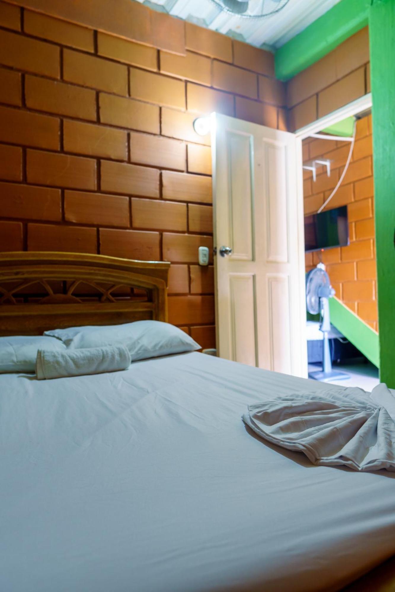 Mi Pueblo Natal Aptos Y Habitaciones Necoclí المظهر الخارجي الصورة